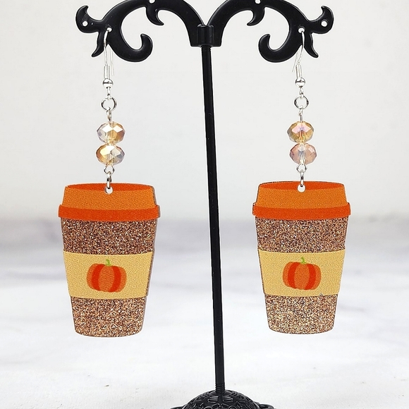 ☕️🎃 Pumpkin Spice Latte dangles - Picture 2 of 10